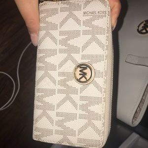 Michael Kors wallet